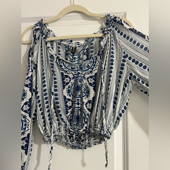 H&M flowy crop tops - Picture 1 of 4